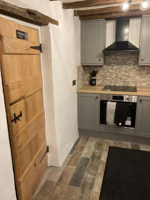 Leven's Rest - 2 Bed Maisonette Backbarrow